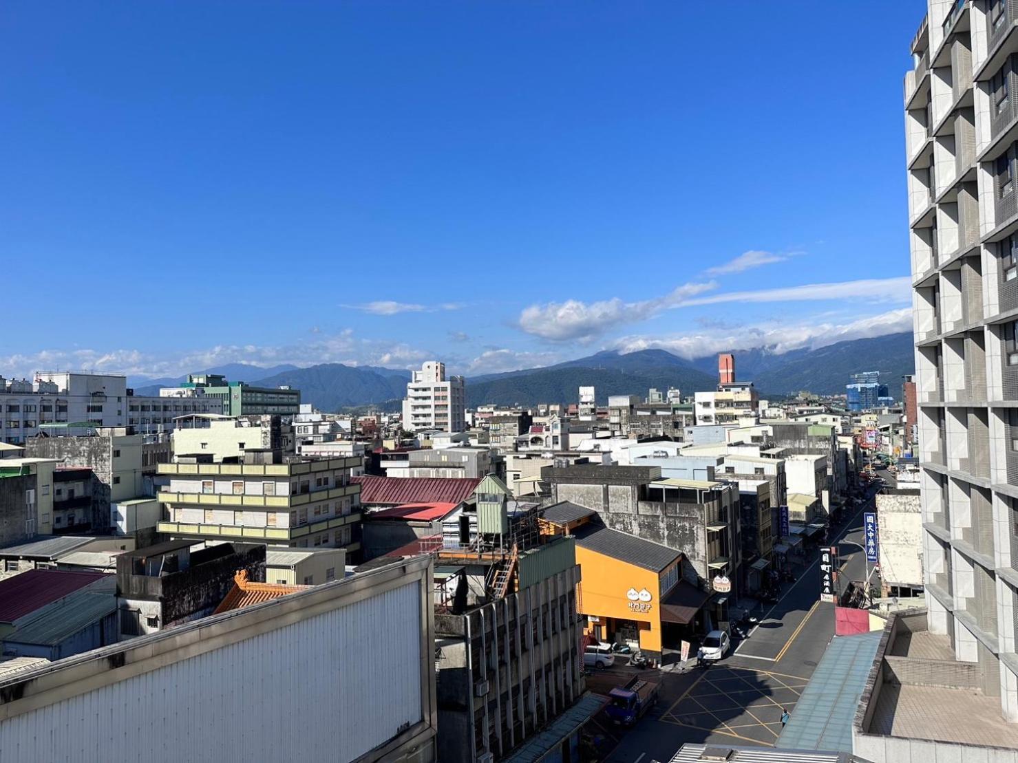 Kings Hotel Yilan Eksteriør bilde