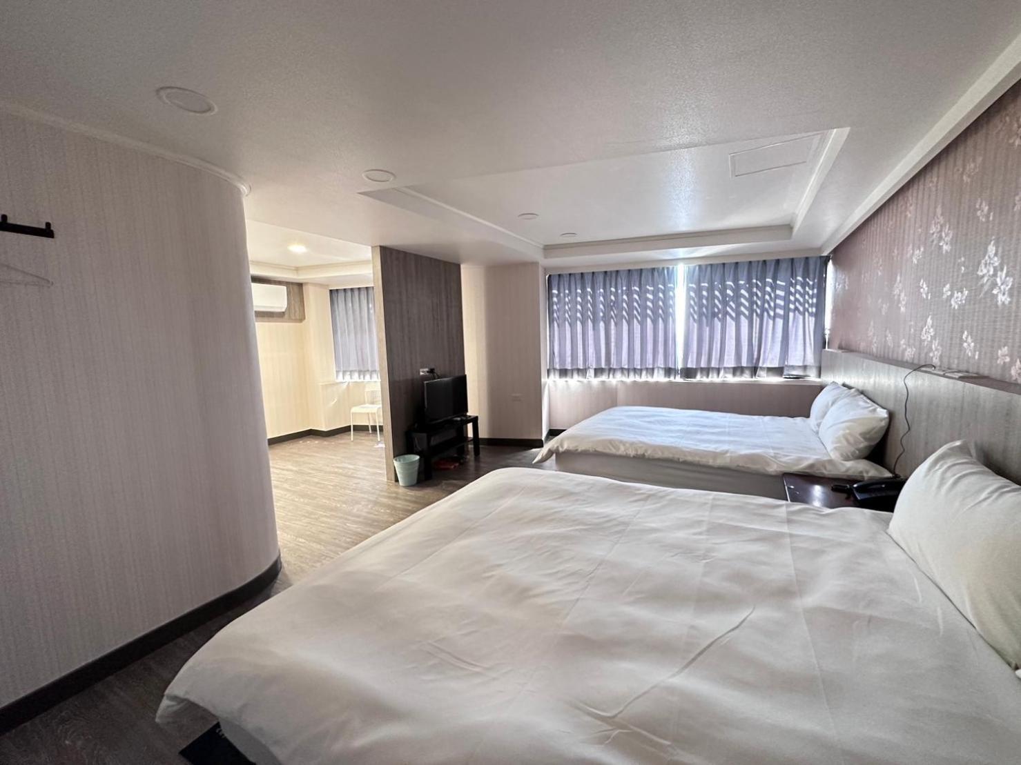 Kings Hotel Yilan Eksteriør bilde