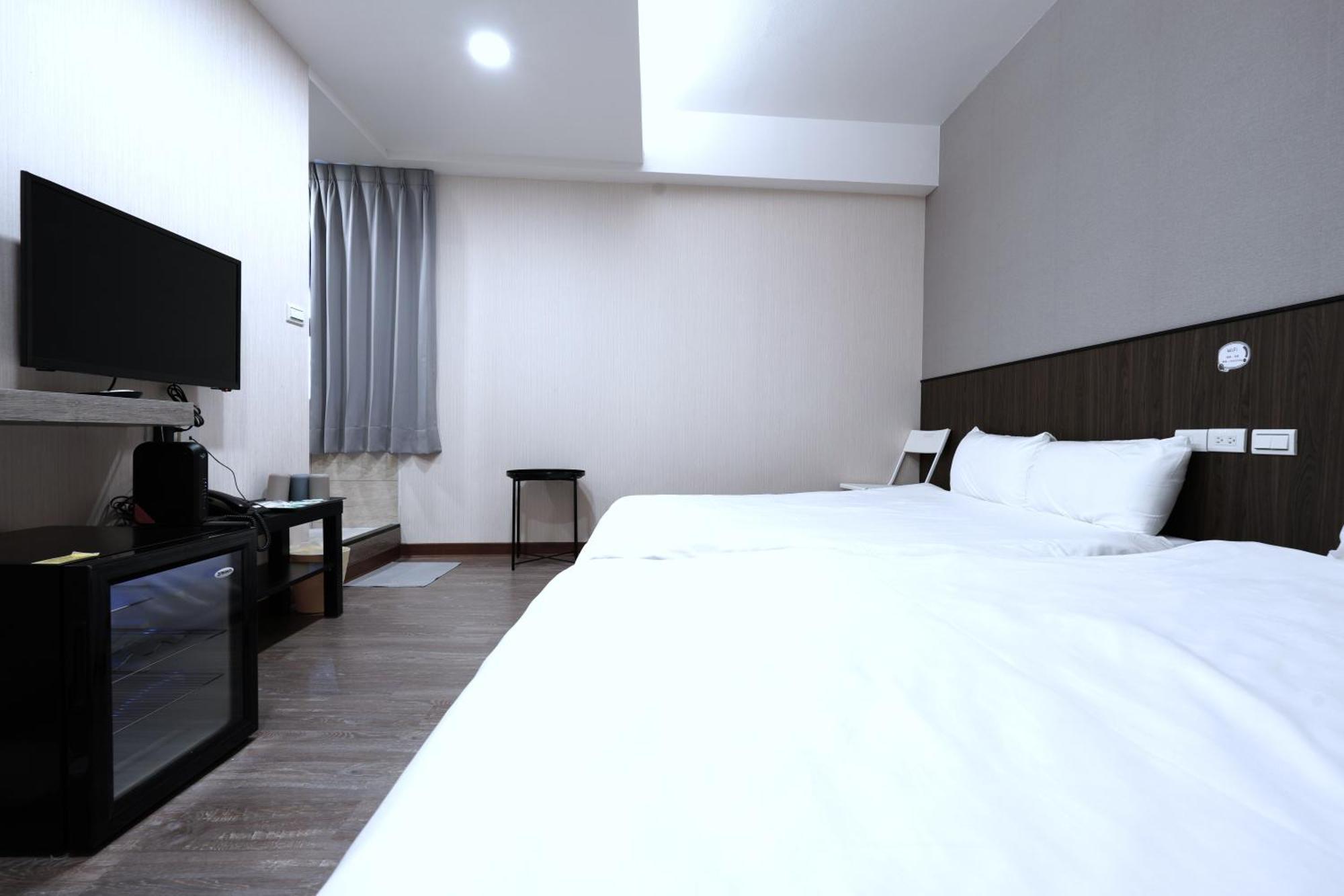 Kings Hotel Yilan Eksteriør bilde